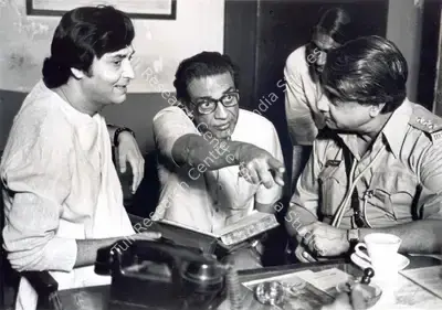 Nemai Ghosh (Still Photographer), Joi Baba Felunath, 1979, Working Still