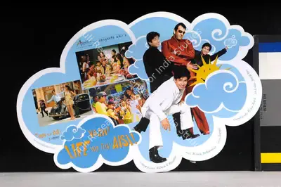Sangeeta Ahir (Producer), Vaah Life Ho To Aisi, 2005, Lobby Card