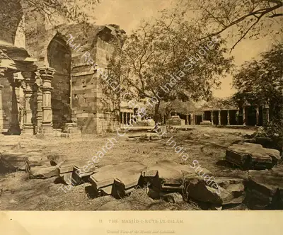 Charles Shepherd (Photographer), The Masjid-I-Kutb-Ul-Islam. General View of the Masjid and Colonnade, Antiquarian Photograph