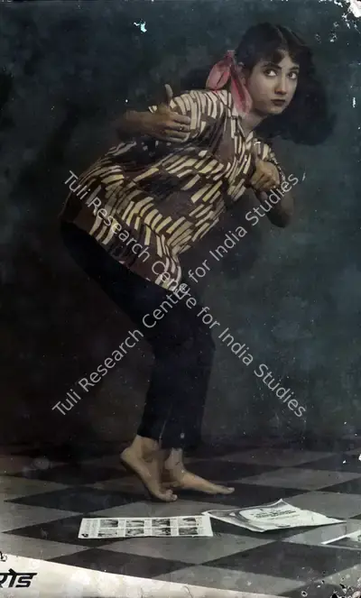 Ravindra Dave (Producer), Agra Road, 1957, Photographic Still