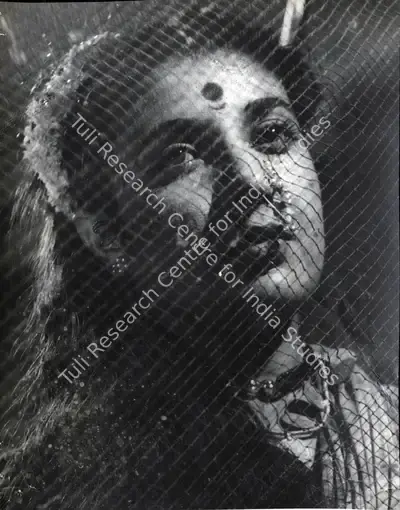 Balraj Mehta (Director), Trunk Call, 1960, Photographic Still
