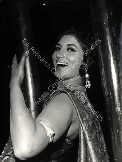 Apurba Bhattacharjee (Cinematographer), Bheegee Raat, 1965, Photographic Still