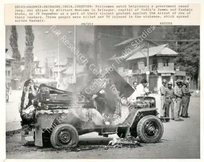 Sunil Malhotra (Photographer), Del03: Kashmir: Srinagar, India, 29Sept 89, 1989, Contemporary Photograph