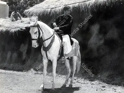Apurba Bhattacharjee (Cinematographer), Mujhe Jeene Do, 1963, Photographic Still