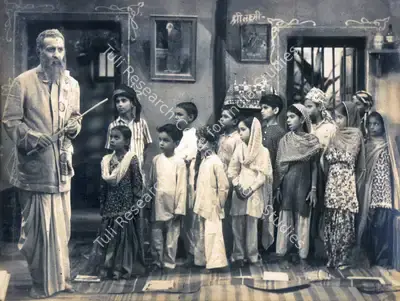 Nazir Ajmeri (Director), Majboor, 1948, Photographic Still