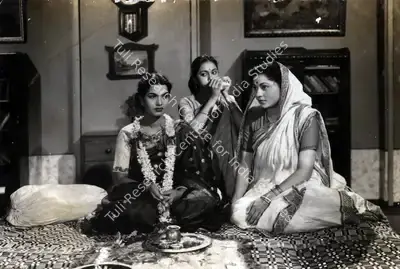 Hem Chunder (Director), Teen Bhai, 1955, Photographic Still