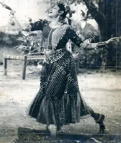 A. Vincent (Cinematographer), Amar Deep, 1958, Photographic Still