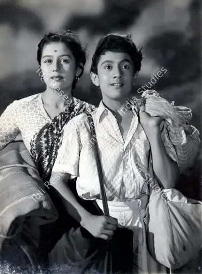 Prabhat Kumar (Director), Toofan Aur Deeya, 1956, Photographic Still