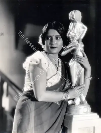 Moti B. Gidwani (Director), Do Aurate, 1937, Photographic Still