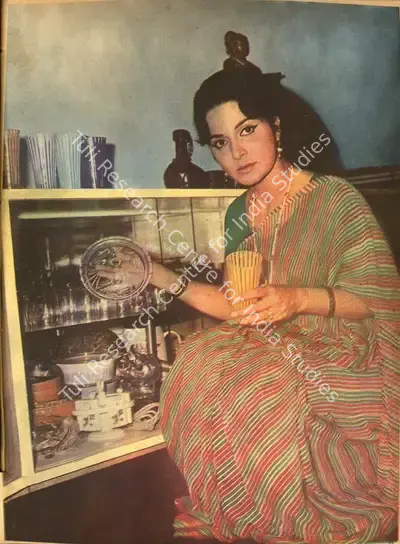 Unknown (Photographer). At home with Waheeda Rehman. 03 September 1971 | Photographic Still | CinemaEducation | 00760036
