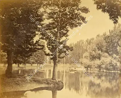Studio Samuel Bourne & James Craddock (Photographic Studio), A View on the Dal canal. Kashmir, Antiquarian Photograph