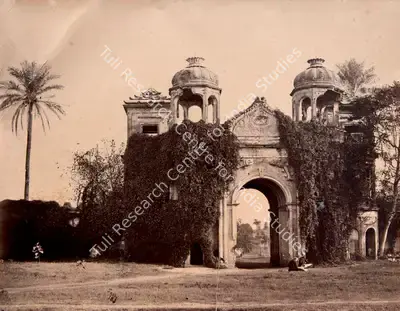 John Edward Sache (Photographer), Secundrabagh Gate, Lucknow, 1875, Antiquarian Photograph