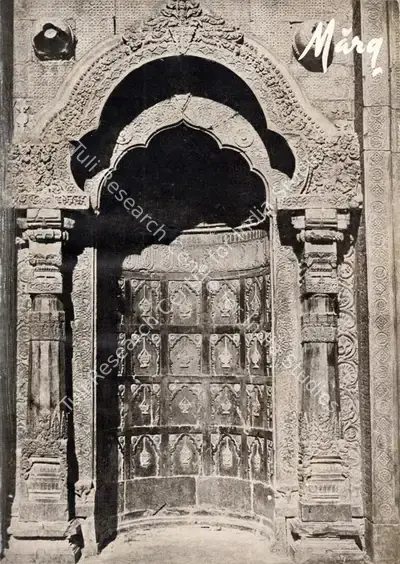 Anand, Mulk Raj (General Editor). Marg - Bangla Desh Heritage. 27(2). Bombay: Mulk Raj Anand, March 1974 | Magazine | FineArts | 00760267