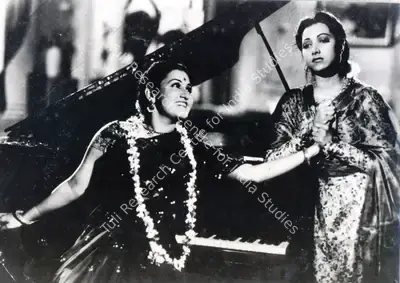 Faredoon A. Irani (Cinematographer), Anmol Ghadi, 1946, Photographic Still