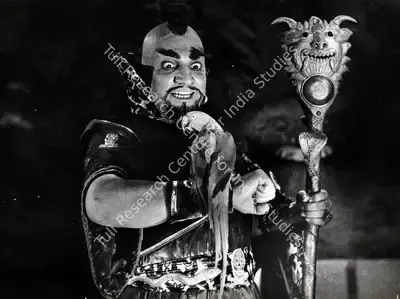 Anant Wadadeker (Cinematographer), Saat Sawal, 1971, Photographic Still