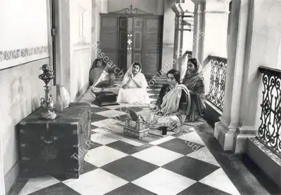 Ghare Baire, Still Photographer, 1985