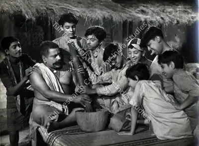Jaywant Pathare (Cinematographer), Ab Dilli Dur Nahin, 1957, Photographic Still
