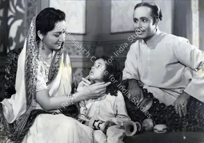 Kishore Sahu (Producer), Hamara Ghar, 1950, Photographic Still