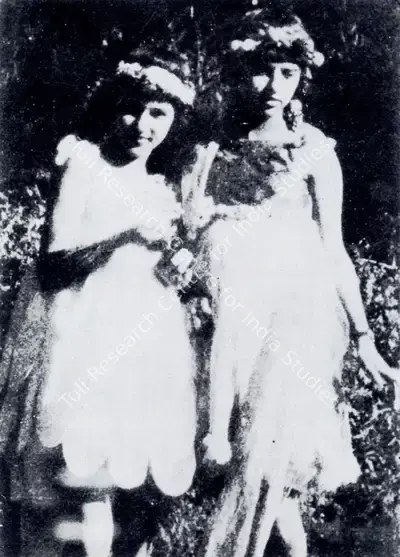 Krishen Khanna (Photographer), Amrita and Indira in Simla, 1922, Contemporary Photograph