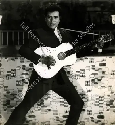 Chandra Shekhar (Producer), Street Singer, 1966, Photographic Still