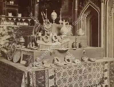 Shew Shankar Narayan (Photographer), Aden and Bombay Jewellery and Cutch Silverware - Bombay Court, 1883, Antiquarian Photograph