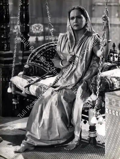 Bipin Gajjar (Cinematographer), Patrani, 1956, Photographic Still