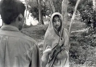 Soumendu Roy (Cinematographer), Ashani Sanket, 1973, Photographic Still