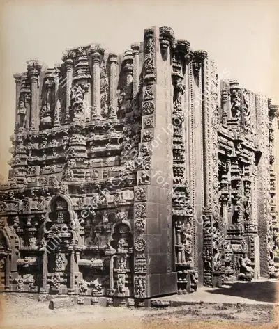 Edmund David Lyon (Photographer), Tarputtri Temple. Carvings at base of Gopuram (South Entrance), 1868, Antiquarian Photograph