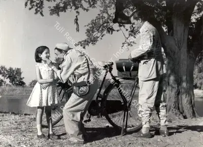 Jaywant Pathare (Cinematographer), Anuradha, 1960, Photographic Still