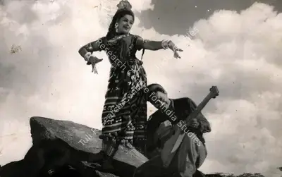 K.H. Kapadia (Producer), Sarhad, 1960, Photographic Still