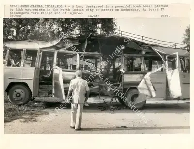 Sunil Malhotra (Photographer), Del03: Kashmir: Srinagar, India, 29Sept 89, 1989, Contemporary Photograph