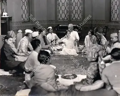 Moti B. Gidwani (Director), Do Aurate, 1937, Photographic Still