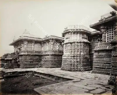 Edmund David Lyon (Photographer), Hallabeed Temple (South-east angle) Situated near Hassan, Mysore Territory, Antiquarian Photograph