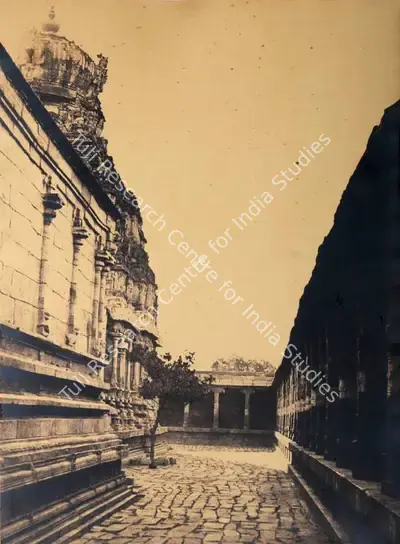 Capt. Linnaeus Tripe (Photographer), Bimanum and Court of the Perumal Pagoda, Madura, 1858, Antiquarian Photograph