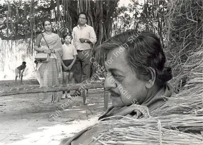 Barun Raha (Cinematographer), Agantuk, 1991, Photographic Still