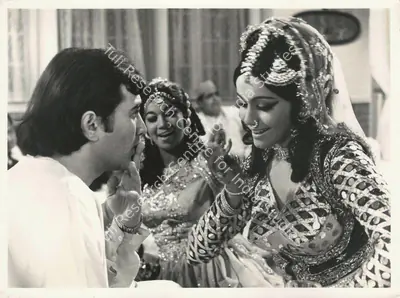 Jaywant Pathare (Cinematographer), Namak Haraam, 1973, Photographic Still