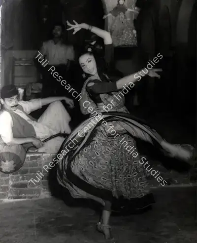 V. Avadhut (Cinematographer), Jawani Ki Hawa, 1959, Photographic Still