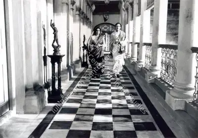 Soumendu Roy (Cinematographer), Ghare Baire, 1985, Photographic Still