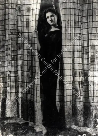 P. Issac (Cinematographer), Jugnu, 1947, Photographic Still