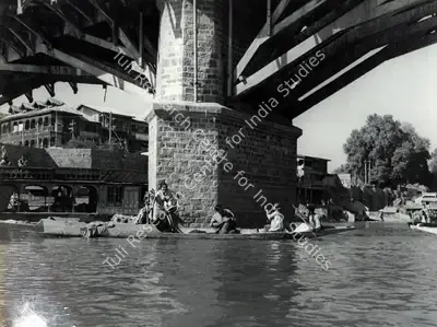 K.H. Kapadia (Cinematographer), Yeh Rastey Hain Pyar Ke, 1963, Photographic Still