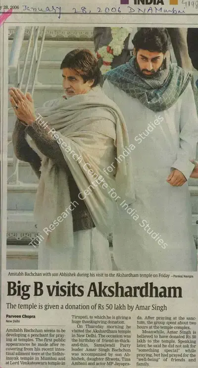 Parveen Chopra (Reporter), Big B Visits Akshardham, 2006, Newspaper Clipping