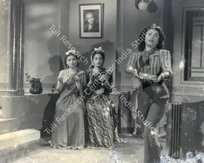 Satish Nigam (Director), Sunehre Din, 1949, Photographic Still