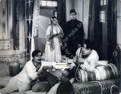 Ismat Chughtai (Producer), Darwaza, 1954, Photographic Still