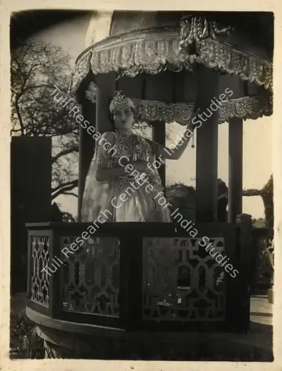 Harshad (Producer), Asiai Sitara, 1937, Photographic Still