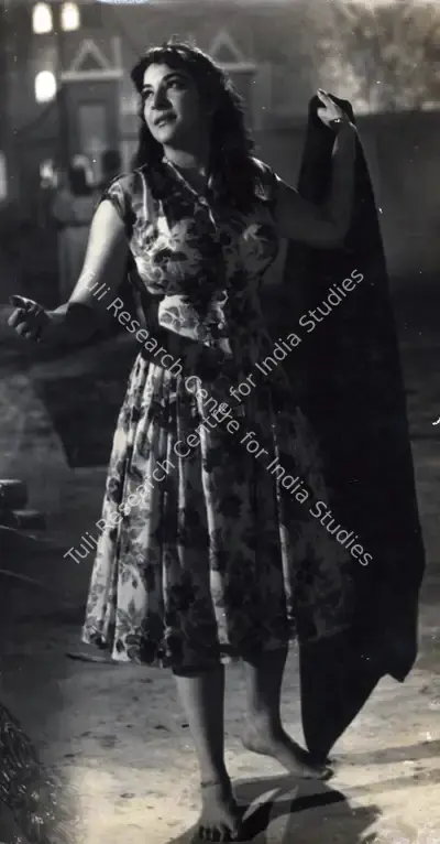 Madan Sinha (Cinematographer), Raat Aur Din, 1967, Photographic Still