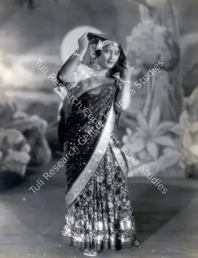 Moti B. Gidwani (Director), Do Aurate, 1937, Photographic Still