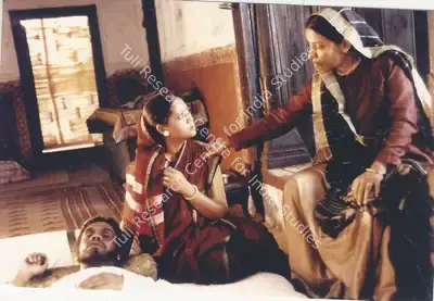 Navroze contractor (Cinematographer), Devi Ahilyabai, 2002, Photographic Still