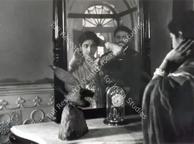 Soumendu Roy (Cinematographer), Teen Kanya, 1961, Photographic Still