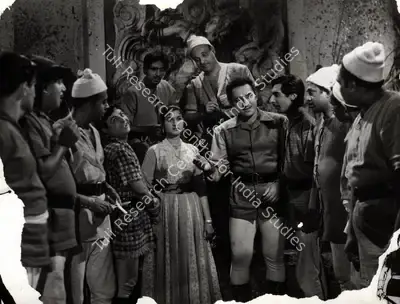 Kedar Bhargava (Producer), Teer Aur Talwar, 1960, Photographic Still