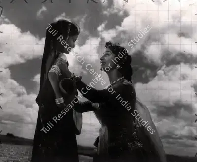 Apurba Bhattacharjee (Cinematographer), Mujhe Jeene Do, 1963, Photographic Still